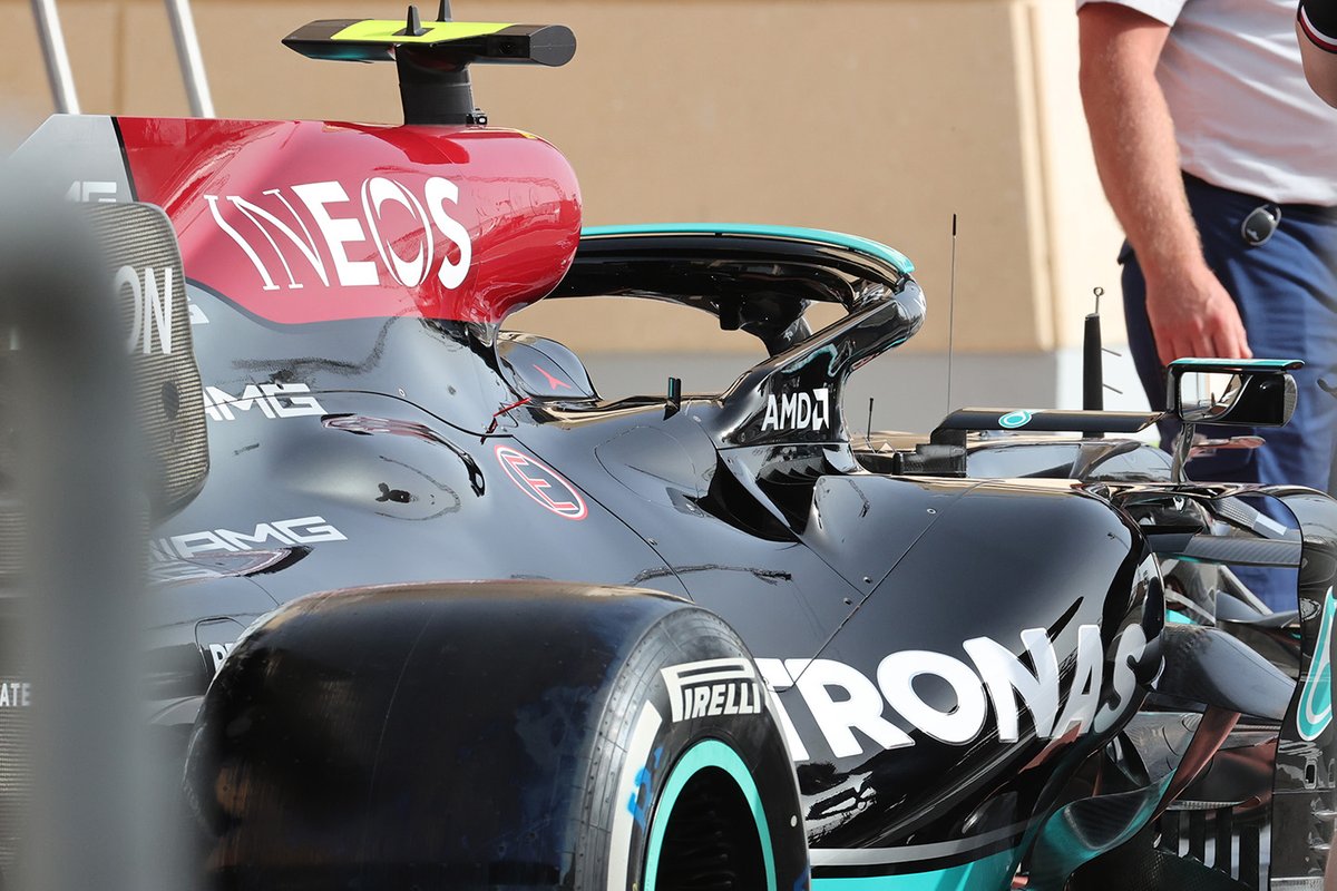 Detalle de la refrigeración del Mercedes W12
