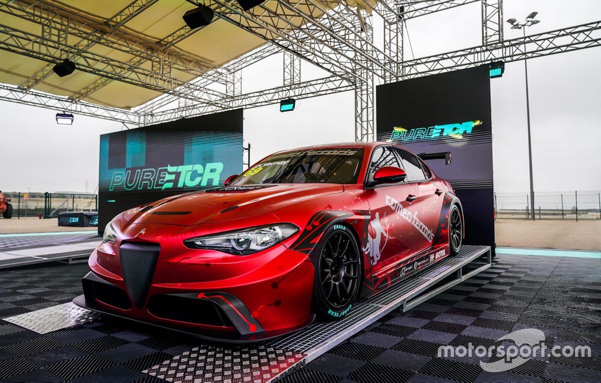 Alfa Romeo Giulia ETCR, Romeo Ferraris