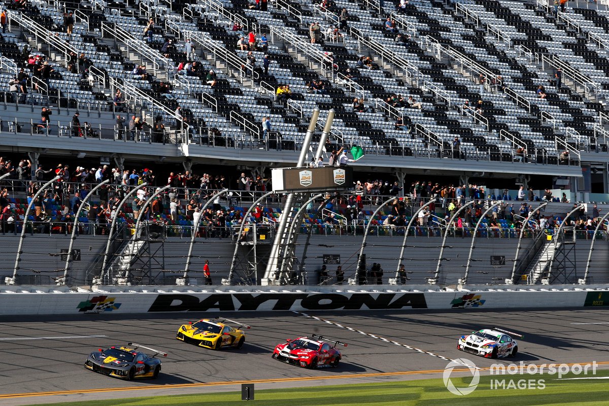 #4 Corvette Racing Corvette C8.R, GTLM: Start, Nick Tandy, Tommy Milner, Alexander Sims, #3: Corvette Racing Corvette C8.R, GTLM: Antonio Garcia, Jordan Taylor, Nicky Catsburg, #25: BMW Team RLL BMW M8 GTE, GTLM: Connor De Phillippi, Philipp Eng, Bruno Spengler, Timo Glock, #96: Turner Motorsport BMW M6 GT3, GTD: Robby Foley, Bill Auberlen, Aidan Read, Colton Herta