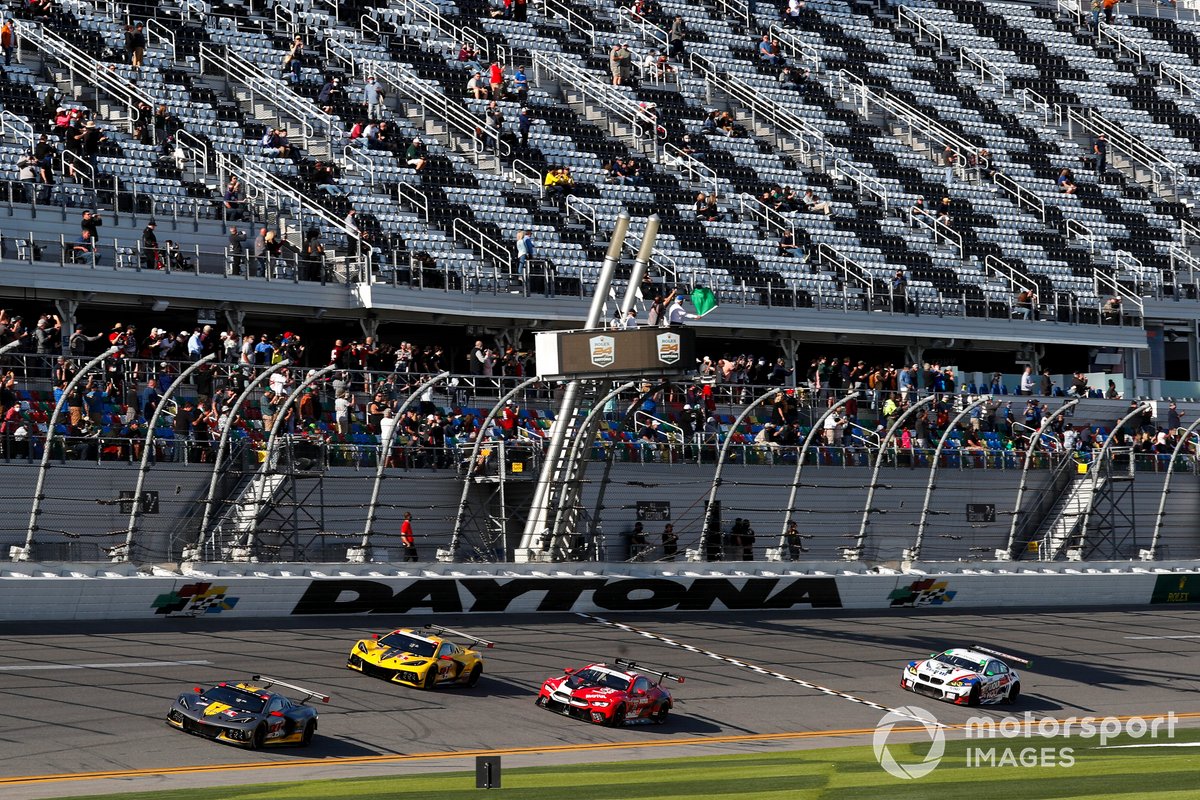 #4 Corvette Racing Corvette C8.R, GTLM: Start, Nick Tandy, Tommy Milner, Alexander Sims, #3: Corvette Racing Corvette C8.R, GTLM: Antonio Garcia, Jordan Taylor, Nicky Catsburg, #25: BMW Team RLL BMW M8 GTE, GTLM: Connor De Phillippi, Philipp Eng, Bruno Spengler, Timo Glock, #96: Turner Motorsport BMW M6 GT3, GTD: Robby Foley, Bill Auberlen, Aidan Read, Colton Herta