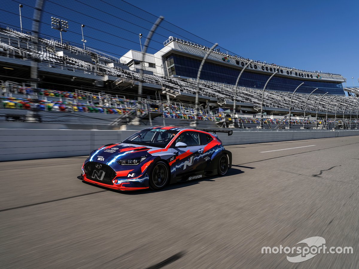 Augusto Farfus, Hyundai Motorsport, Hyundai Veloster N ETCR