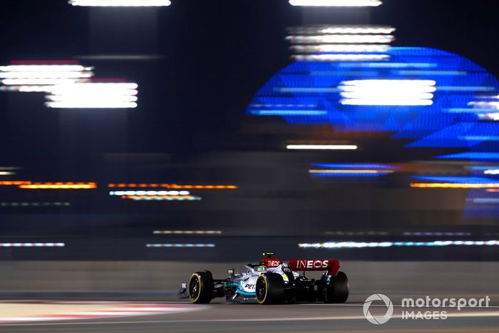 Lewis Hamilton, Mercedes W13