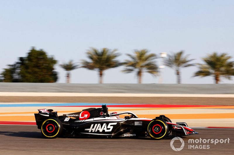 Kevin Magnussen, Haas VF-23