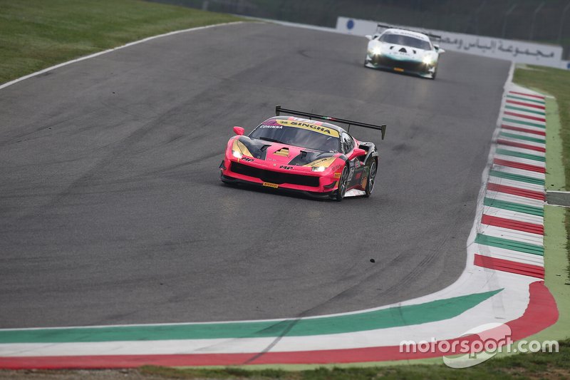 #173 Ferrari 488 Challenge, Ineco - MP Racing: Corinna Gostner