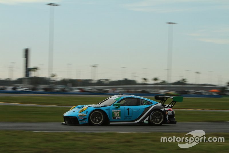 #16 Wright Motorsports Porsche 911 GT3 R: Ryan Hardwick, Patrick Long, Klaus Bachler