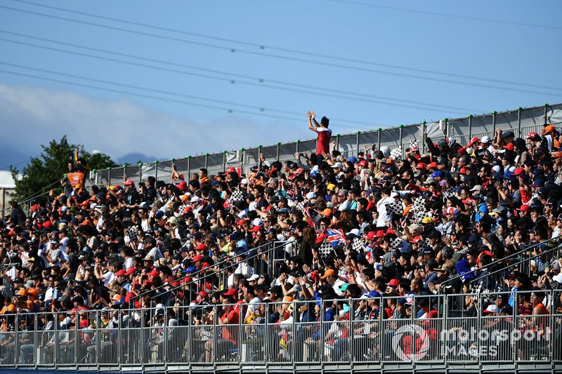 Fan riempono le gradinate al GP del Giappone