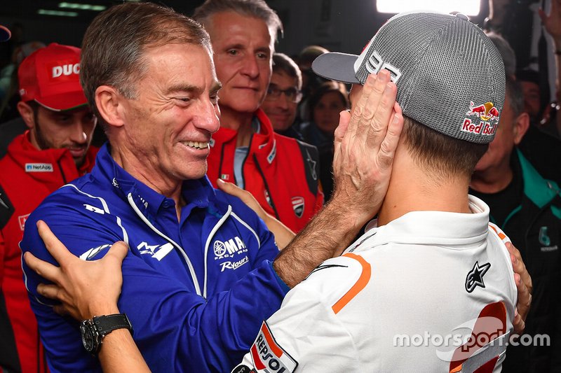 Jorge Lorenzo con Lin Jarvis, Director General de Yamaha Motor Racing