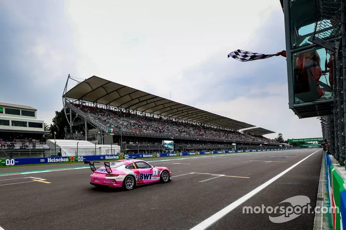 Il vincitore della gara Michael Ammermüller, BWT Lechner Racing