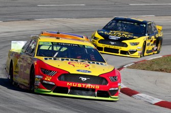 Joey Logano, Team Penske, Ford Mustang Shell Pennzoil, Brad Keselowski, Team Penske, Ford Mustang Alliance Truck Parts