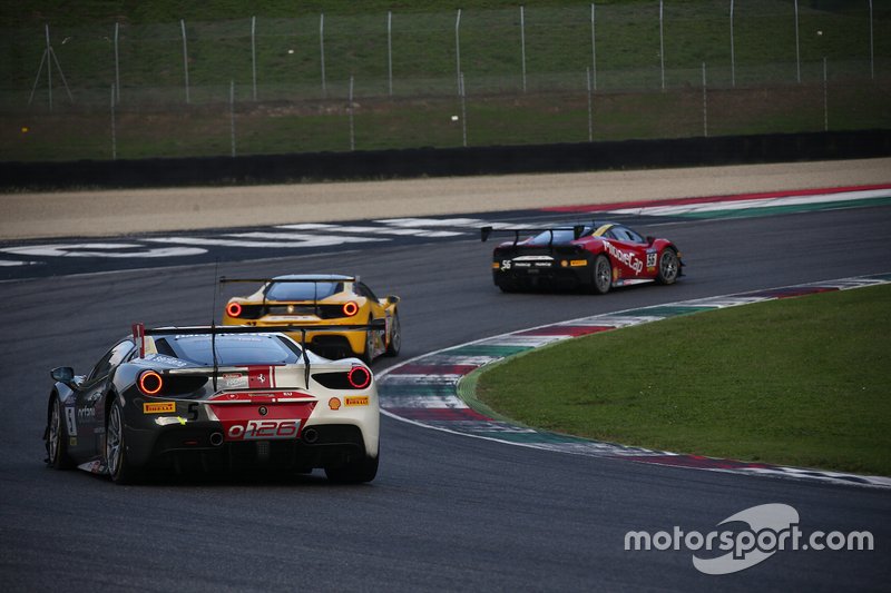 #126 Ferrari 488 Challenge, Forza Racing: Henrik Kamstrup