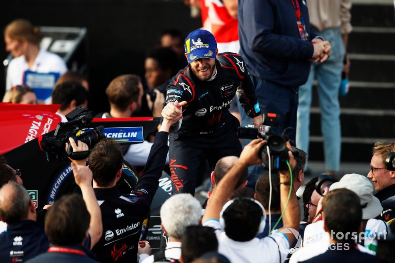Sam Bird, Virgin Racing, celebrates with his team.