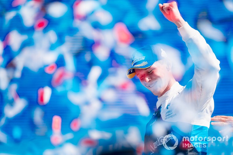 Race winner Maximilian Günther, BMW I Andretti Motorsports celebrates on the podium