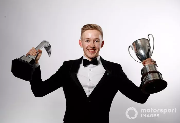 Johnathan Hoggard gana el premio al Piloto Joven del BRDC