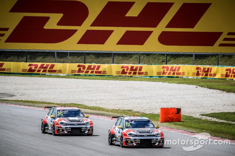 Rob Huff, SLR VW Motorsport Volkswagen Golf GTI TCR, Mehdi Bennani, SLR VW Motorsport Volkswagen Golf GTI TCR