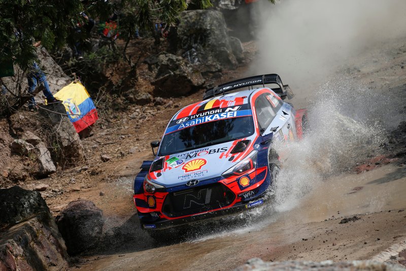 Thierry Neuville, Nicolas Gilsoul, Hyundai Motorsport Hyundai i20 Coupe WRC