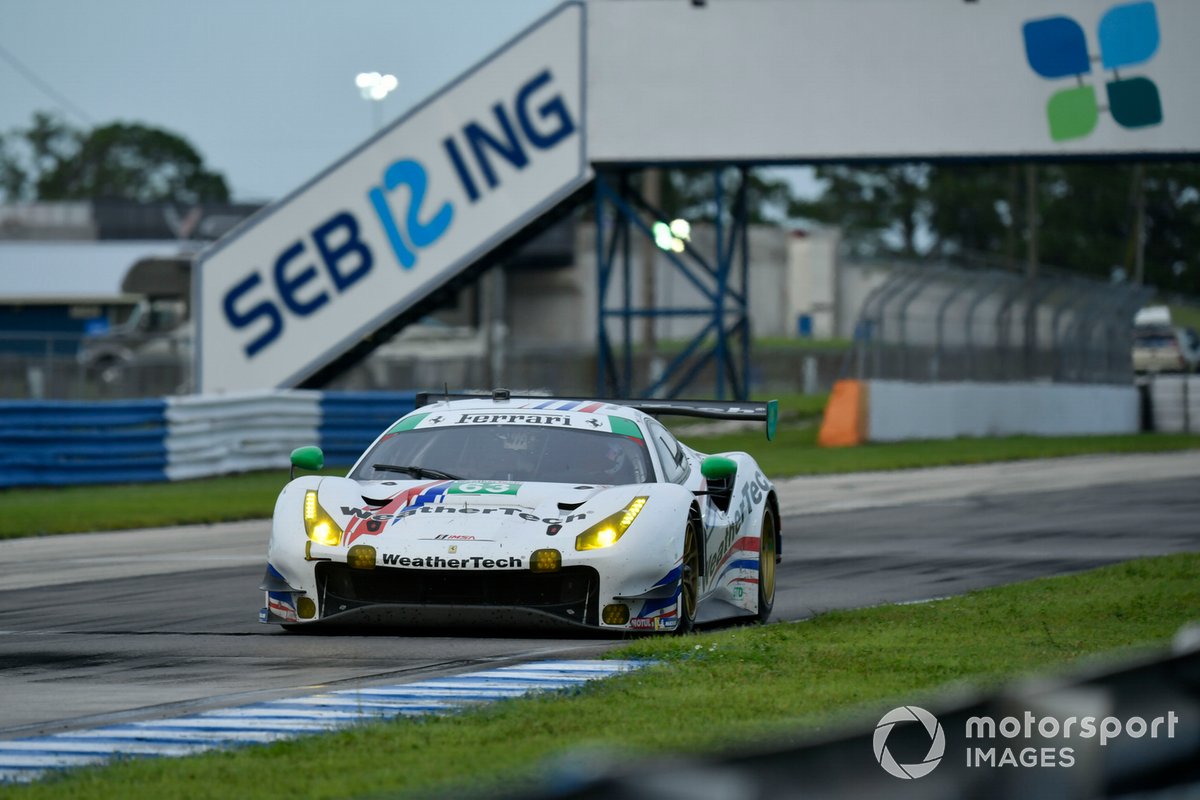 #63 Scuderia Corsa Ferrari 488 GT3, GTD: Cooper MacNeil, Toni Vilander