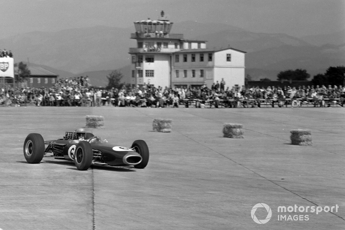 Jack Brabham, Brabham BT11 Climax