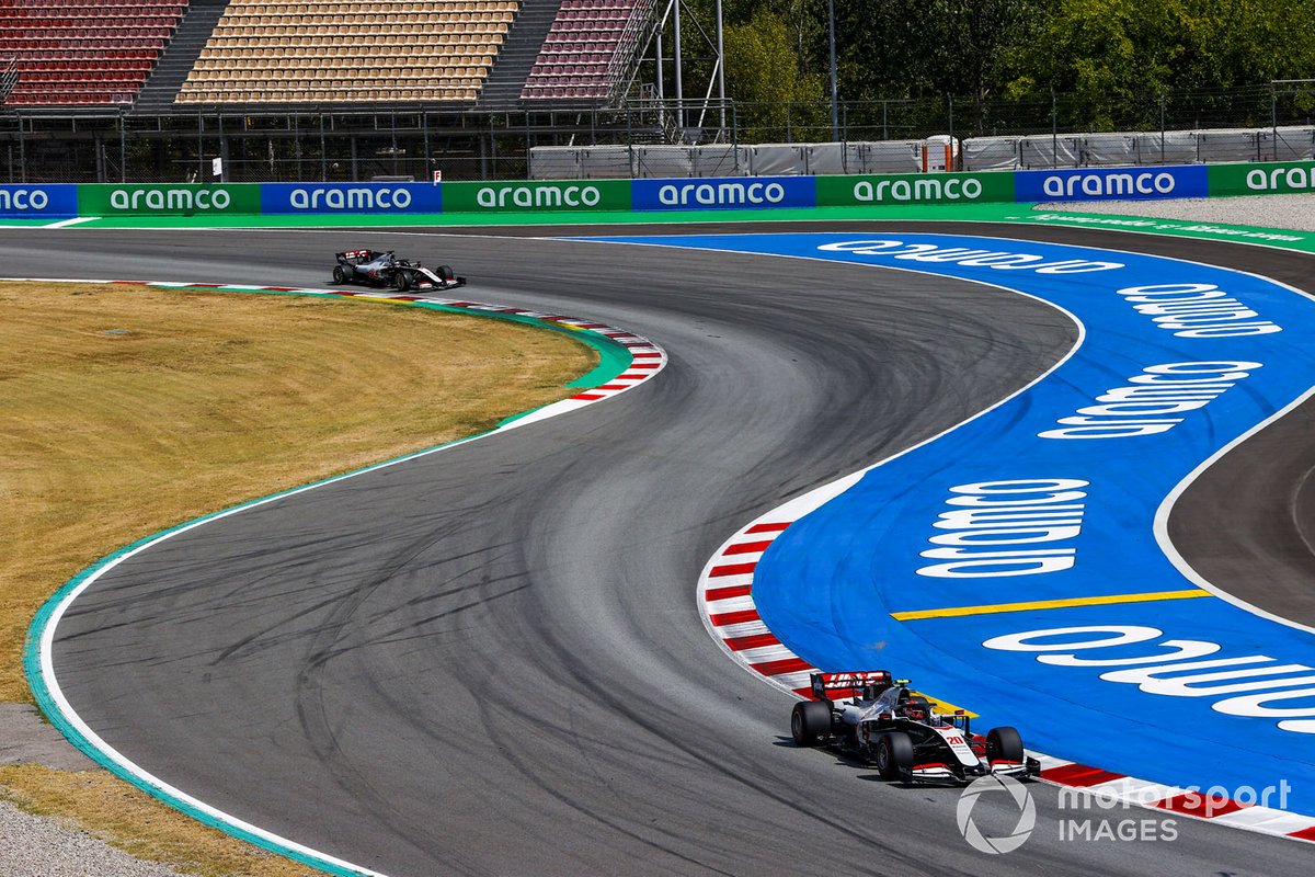 Kevin Magnussen, Haas VF-20, Romain Grosjean, Haas VF-20