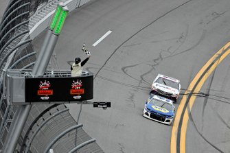 Chase Elliott, Hendrick Motorsports, Chevrolet Camaro, Denny Hamlin, Joe Gibbs Racing, Toyota Camry