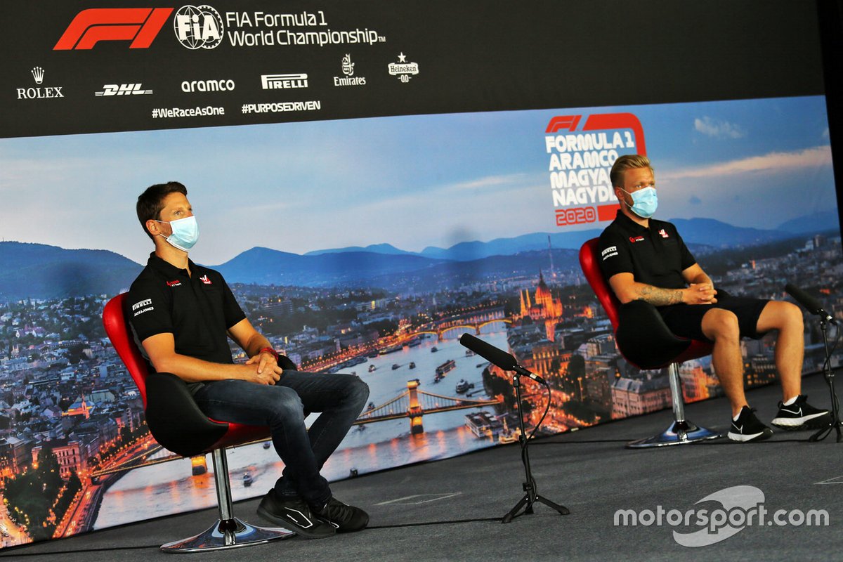 Romain Grosjean, Haas F1 and Kevin Magnussen, Haas F1 in the press conference