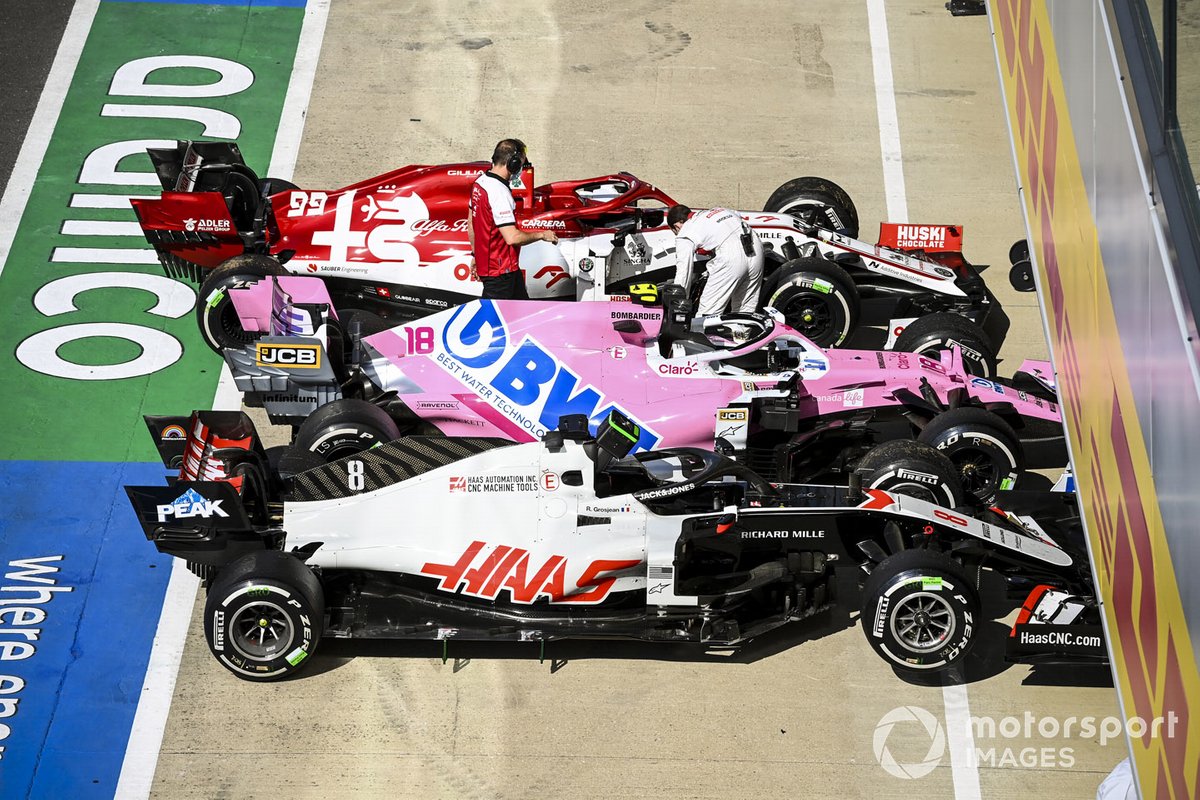 L'auto di Romain Grosjean, Haas VF-20, Lance Stroll, Racing Point RP20, e Antonio Giovinazzi, Alfa Romeo Racing C39, nel Parc Ferme