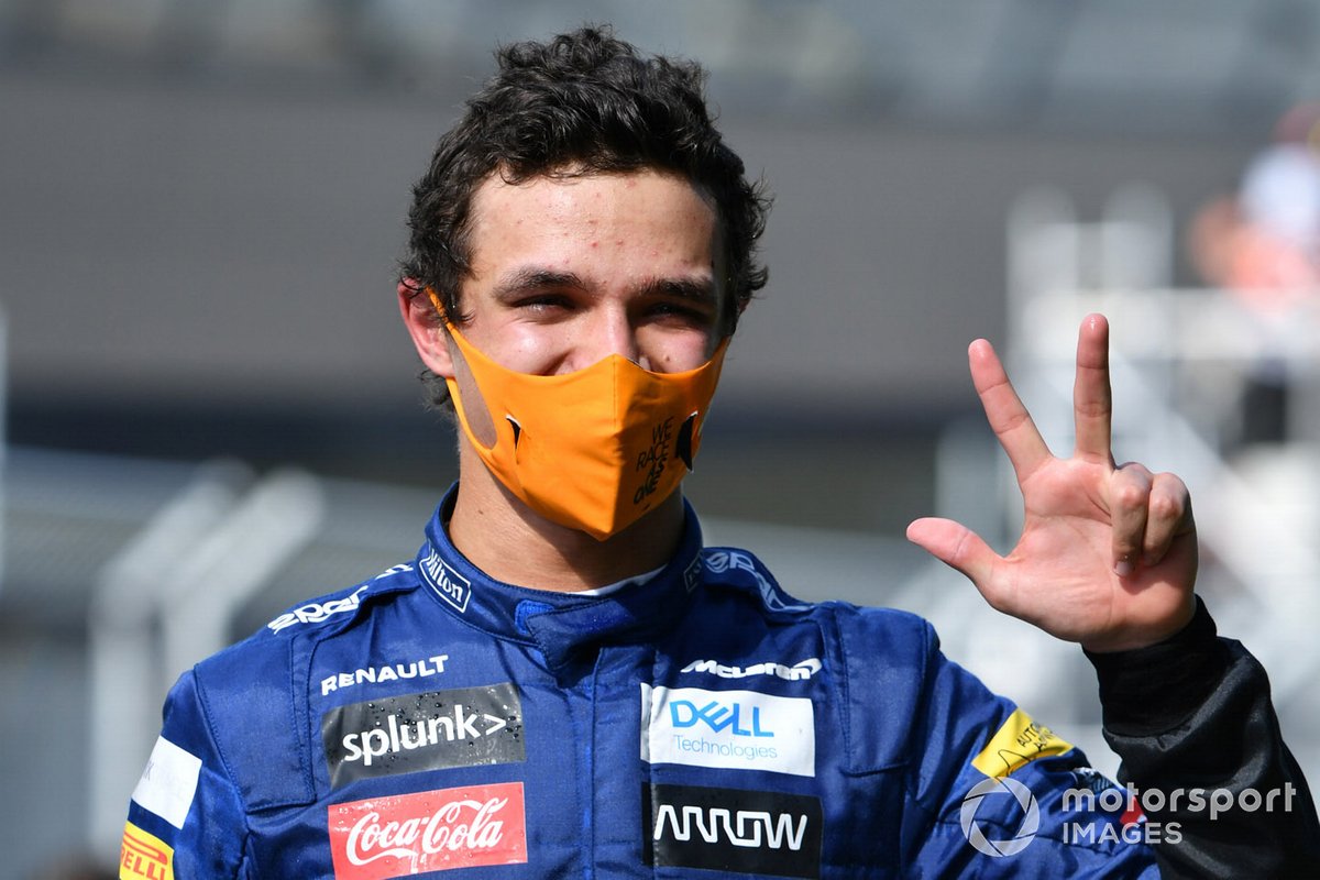 Podio: tercer lugar Lando Norris, McLaren celebra