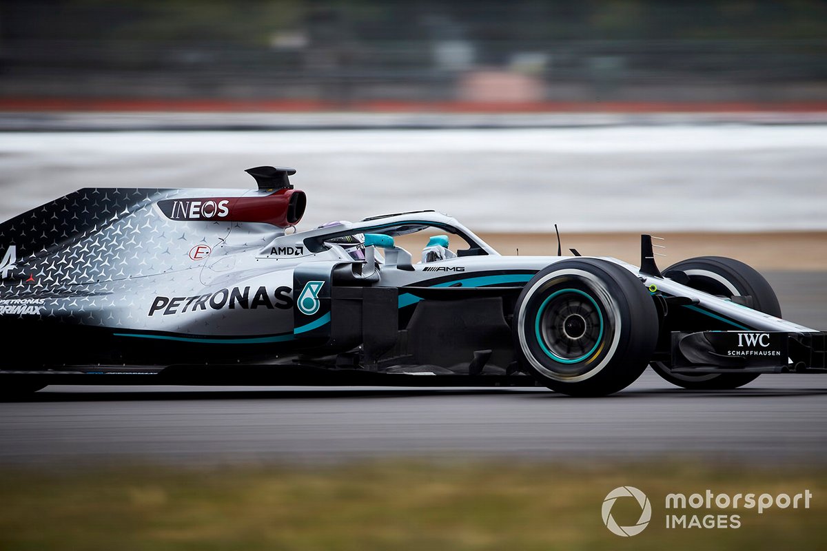 Lewis Hamilton, Mercedes W09