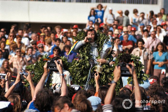 Ganador de la carrera Jackie Stewart, Tyrrell 003 Ford