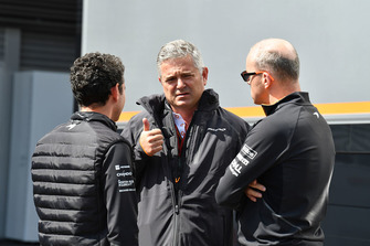 Gil De Ferran, McLaren and Simon Roberts, McLaren