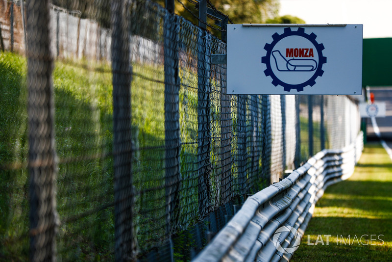Un panneau du circuit de Monza