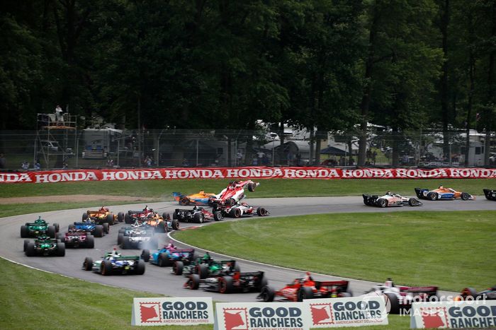 Felix Rosenqvist, Arrow McLaren Chevrolet, Marcus Ericsson, Chip Ganassi Racing Honda, accidente, salida