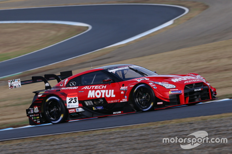 #23 MOTUL AUTECH GT-R
