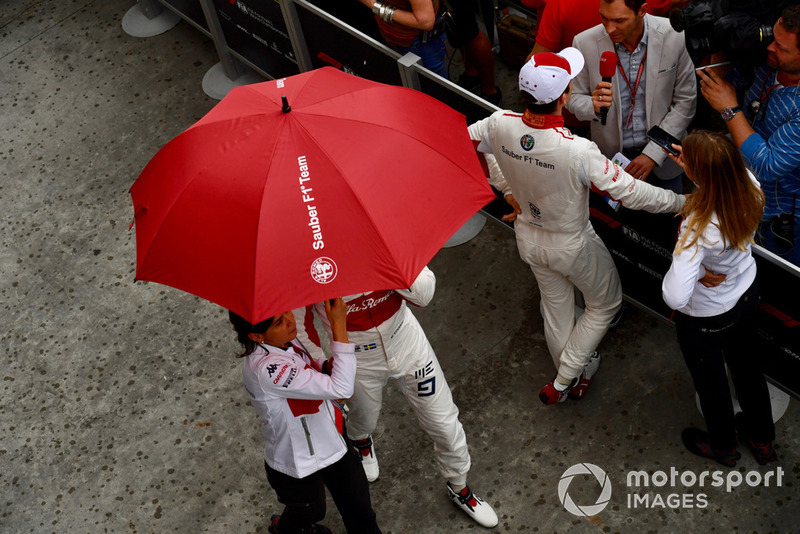 Marcus Ericsson, Sauber and Charles Leclerc, Sauber talk with the media