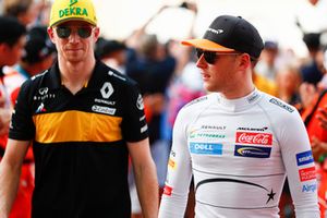 Stoffel Vandoorne, McLaren y Nico Hulkenberg, Renault Sport F1 Team