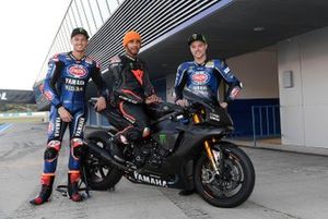 Lewis Hamilton, Yamaha R1, mit Michael van der Mark und Alex Lowes