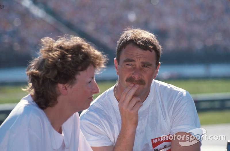 Winner Nigel Mansell,  and wife Roseanne