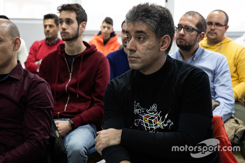 II Curso de Conducción y Nuevas Tecnologías BOSCH - Motor1.com España - Motorsport.com