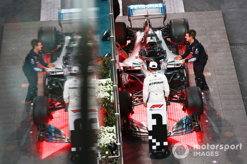 Ganador de la carrera Lewis Hamilton, Mercedes AMG F1