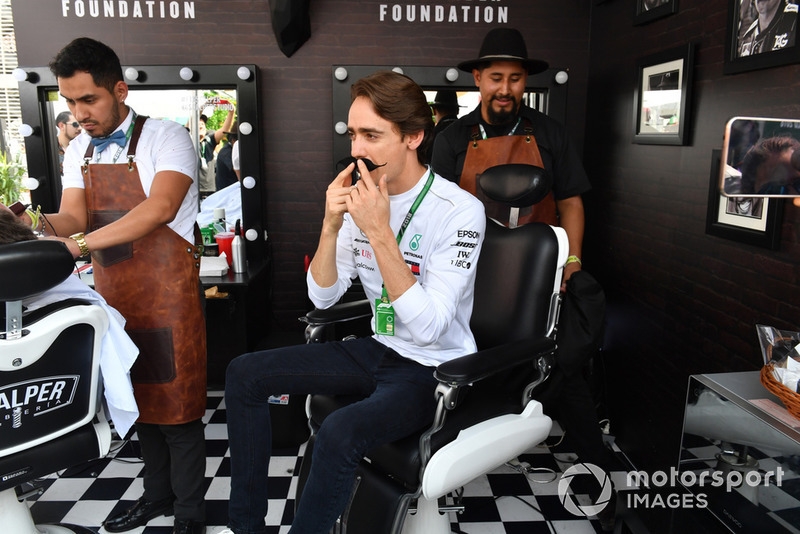 Esteban Gutierrez at Movember Barbers shop 