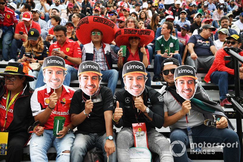 Fans of Fernando Alonso, McLaren