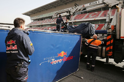 De Scuderia Toro Rosso STR11 van Max Verstappen Scuderia Toro Rosso in de pits