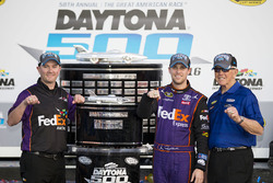 Race winner Denny Hamlin, Joe Gibbs Racing Toyota with Joe Gibbs