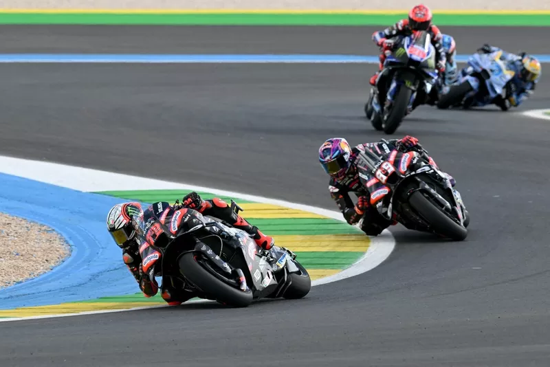 Marco Bezzecchi, Aprilia Racing, Jorge Martin, Aprilia Racing Team