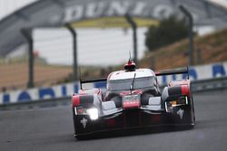 #7 Audi Sport Team Joest Audi R18: Marcel Fassler, Andre Lotterer, Benoit Tréluyer