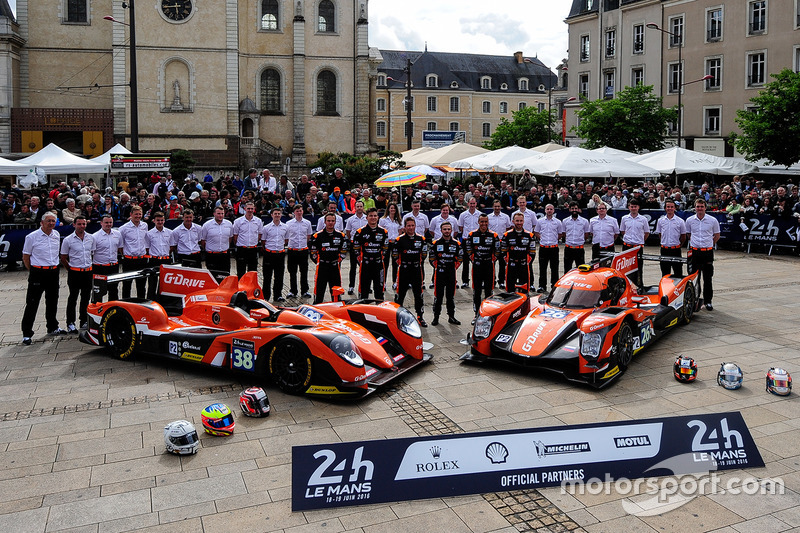 #38 G-Drive Racing, Gibson 015S-Nissan: Simon Dolan, Jake Dennis, Giedo Van der Garde; #26 G-Drive R