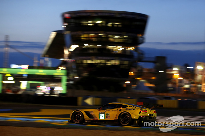 25. #63 Corvette Racing Chevrolet Corvette C7-R: Jan Magnussen, Antonio Garcia, Ricky Taylor