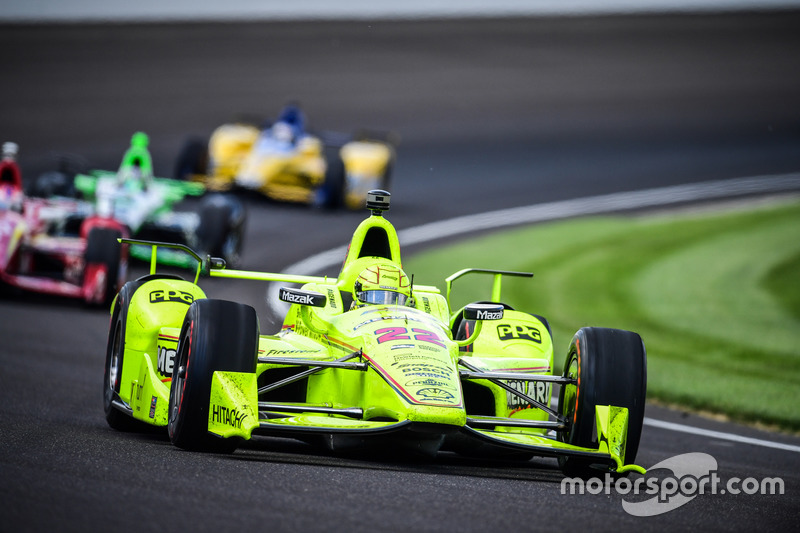 Indy 500, problème moteur pour une voiture Menards...