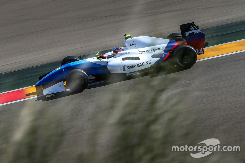 n°24 - Matevos Isaakyan, SMP Racing