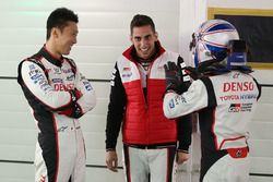 Kazuki Nakajima, Anthony Davidson and Sébastien Buemi, Toyota Racing
