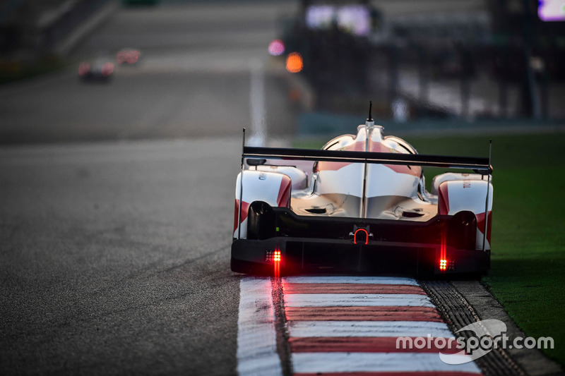 #6 Toyota Racing Toyota TS050 Hybrid: Stéphane Sarrazin, Mike Conway, Kamui Kobayashi